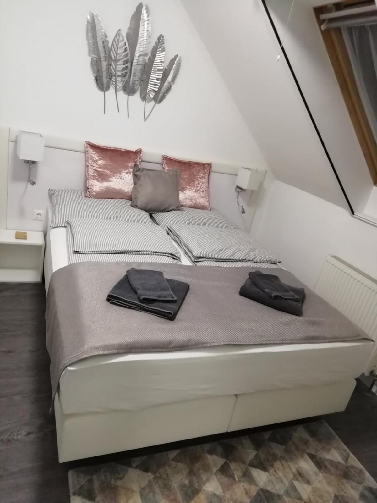 Salvus Apartman Eger Exterior foto